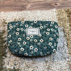 Chic Green Floral Zippered Pouch 5”x7” Medium Pouch Corduroy Texture Lined